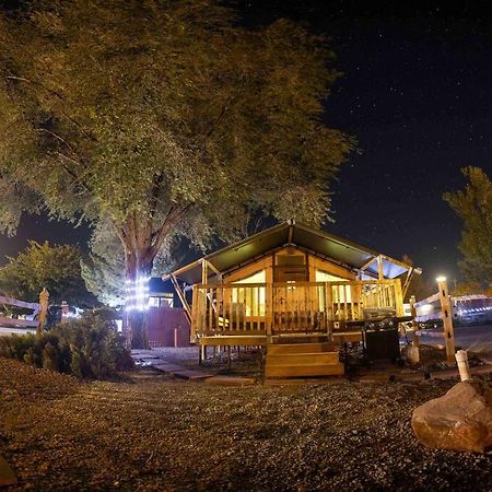 Desert Glamping Getaway Near Moab Arches Villa Exterior photo