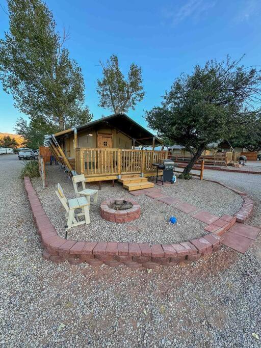 Desert Glamping Getaway Near Moab Arches Villa Exterior photo